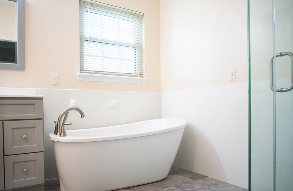 bathtub replacement services in Brownsburg, IN