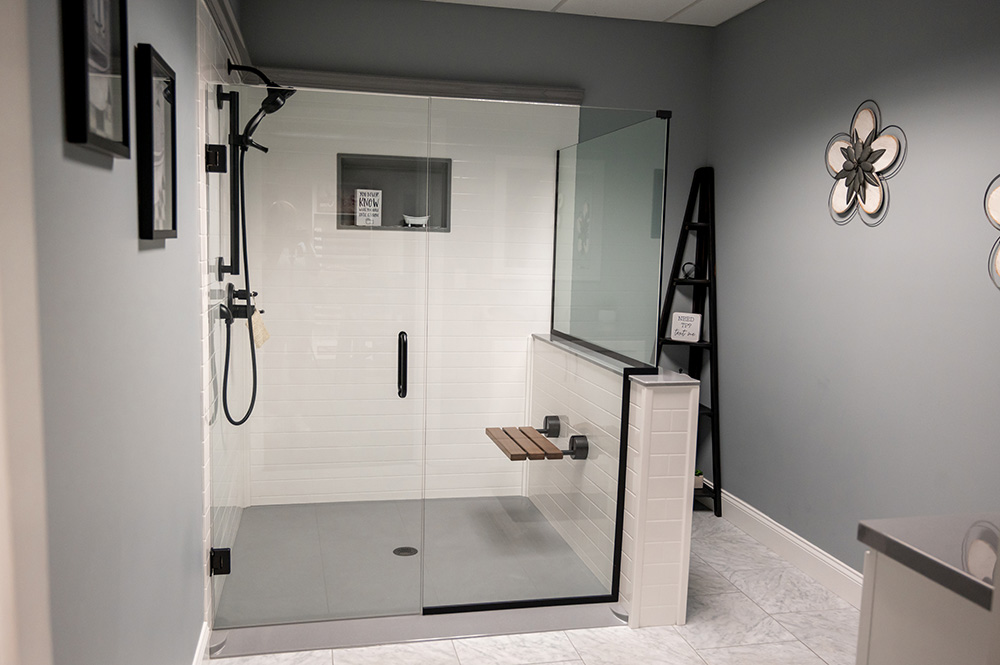 Shower Enclosures vs. Traditional Showers