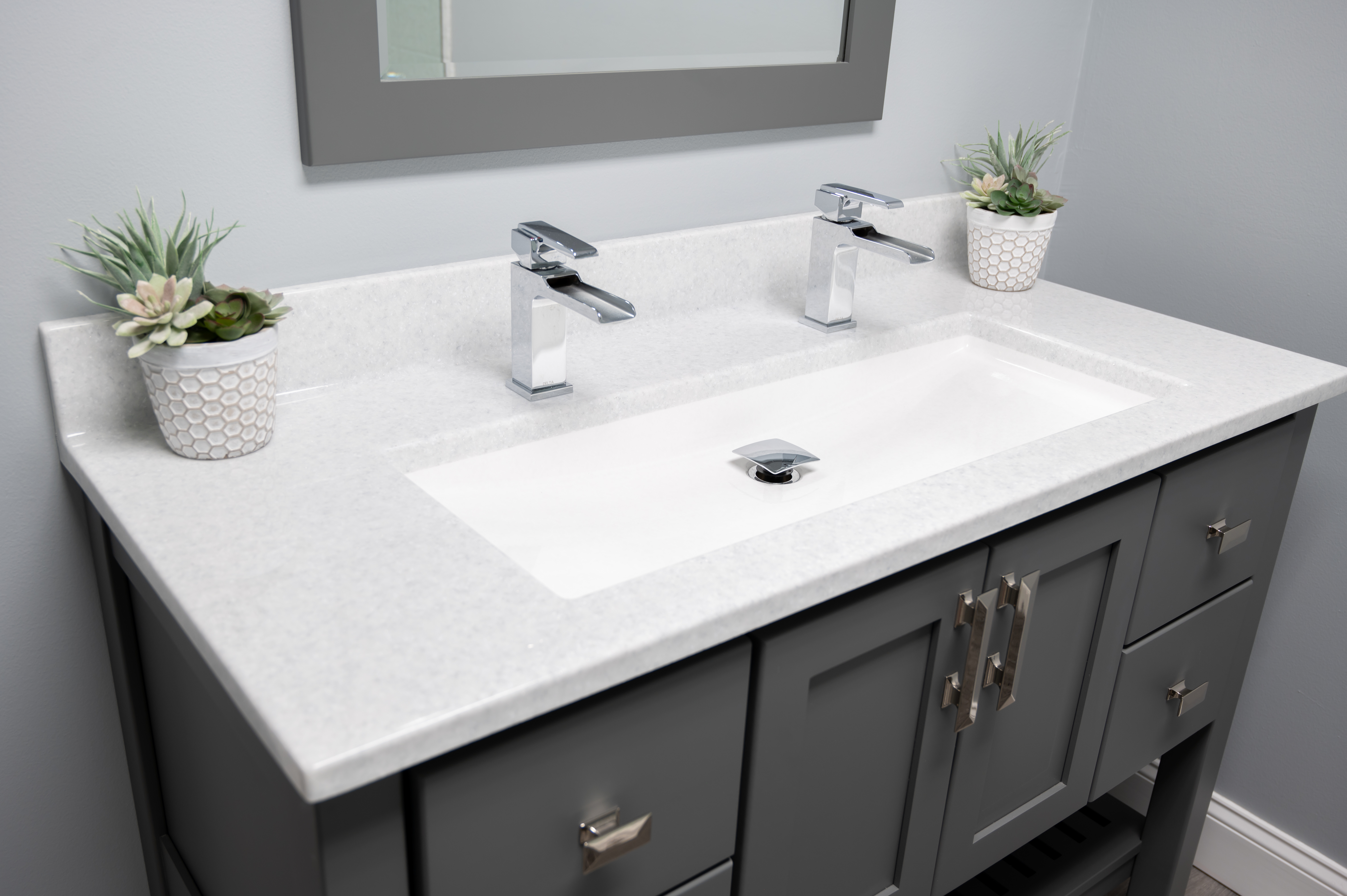 5 Signs It’s Time to Upgrade Your Bathroom Vanity